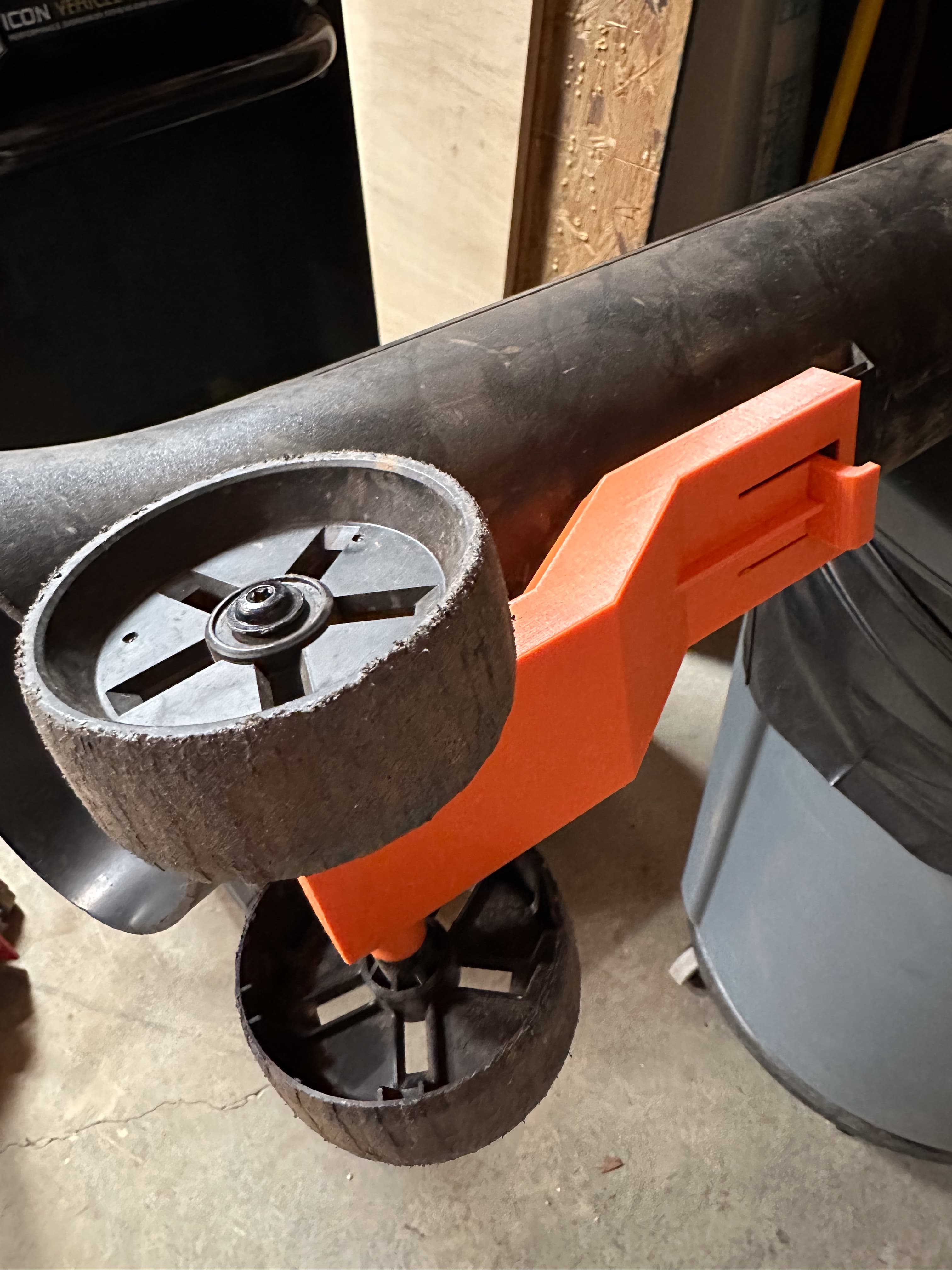 Leaf Vacuum Wheel Mount — WhiskyWobble (PRINTABLES)
