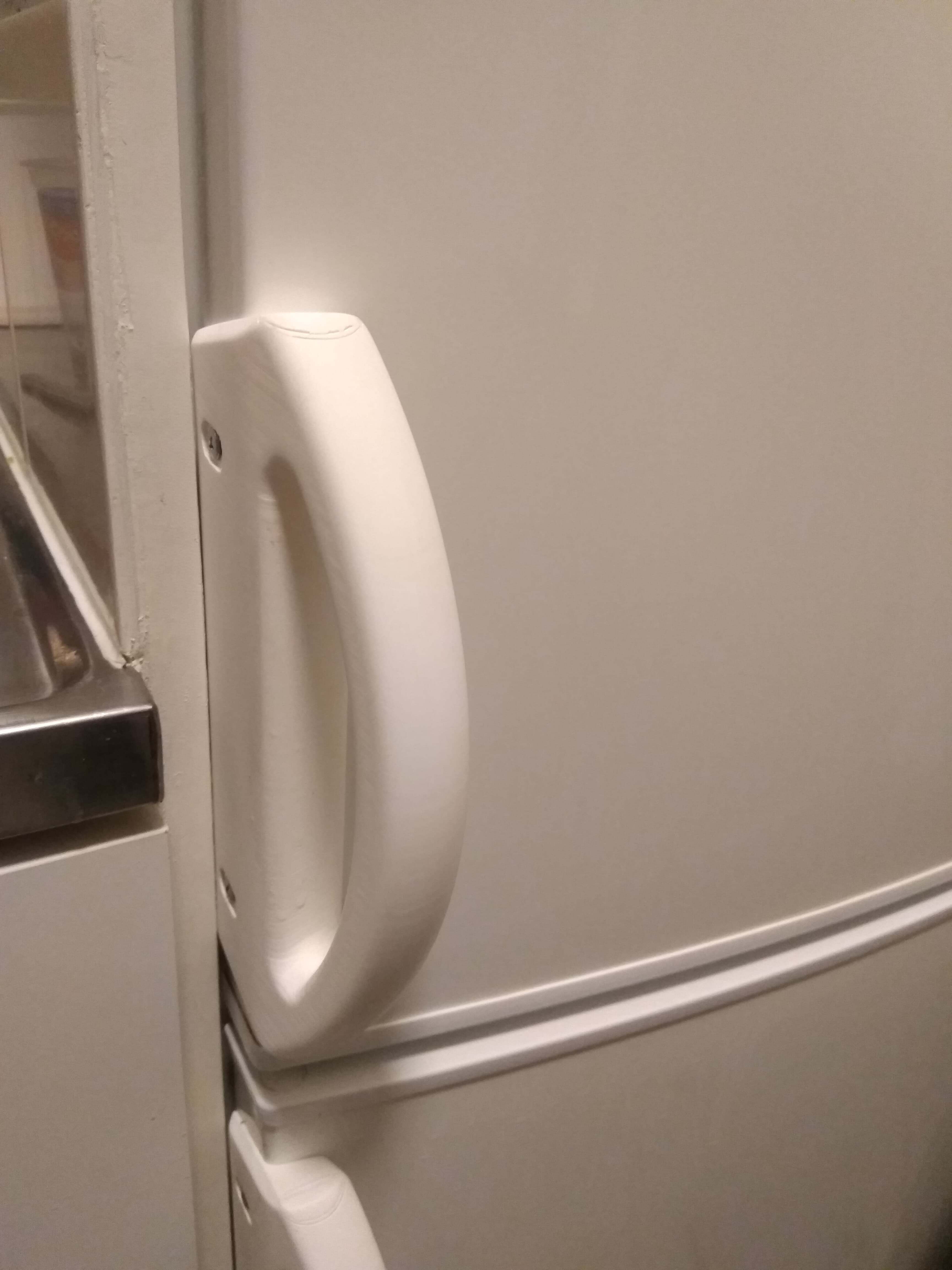 Parametric Fridge Door Handle — Saniainen (PRINTABLES)
