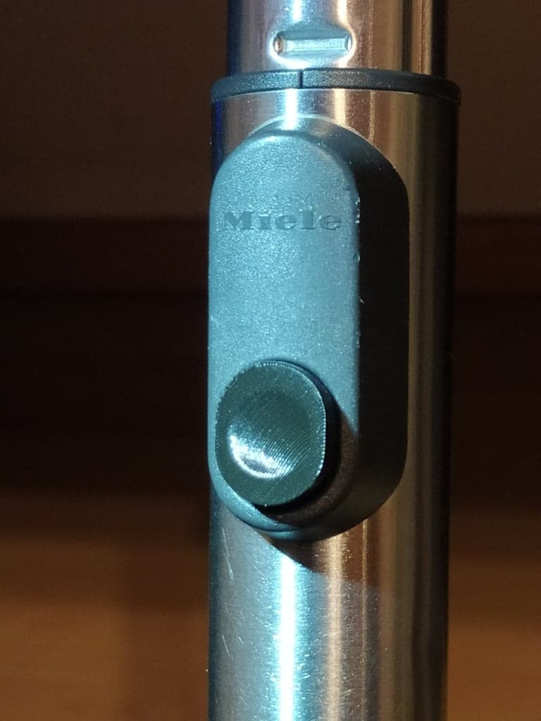 Vacuum Tube Lock Button — grafmar (PRINTABLES)
