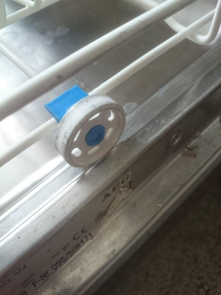 Dishwasher Wheel Clip — HoneyBadger (PRINTABLES)