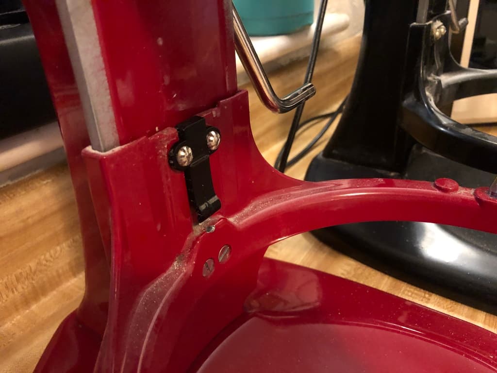 Bowl Retainer Clip — cromer (PRINTABLES)