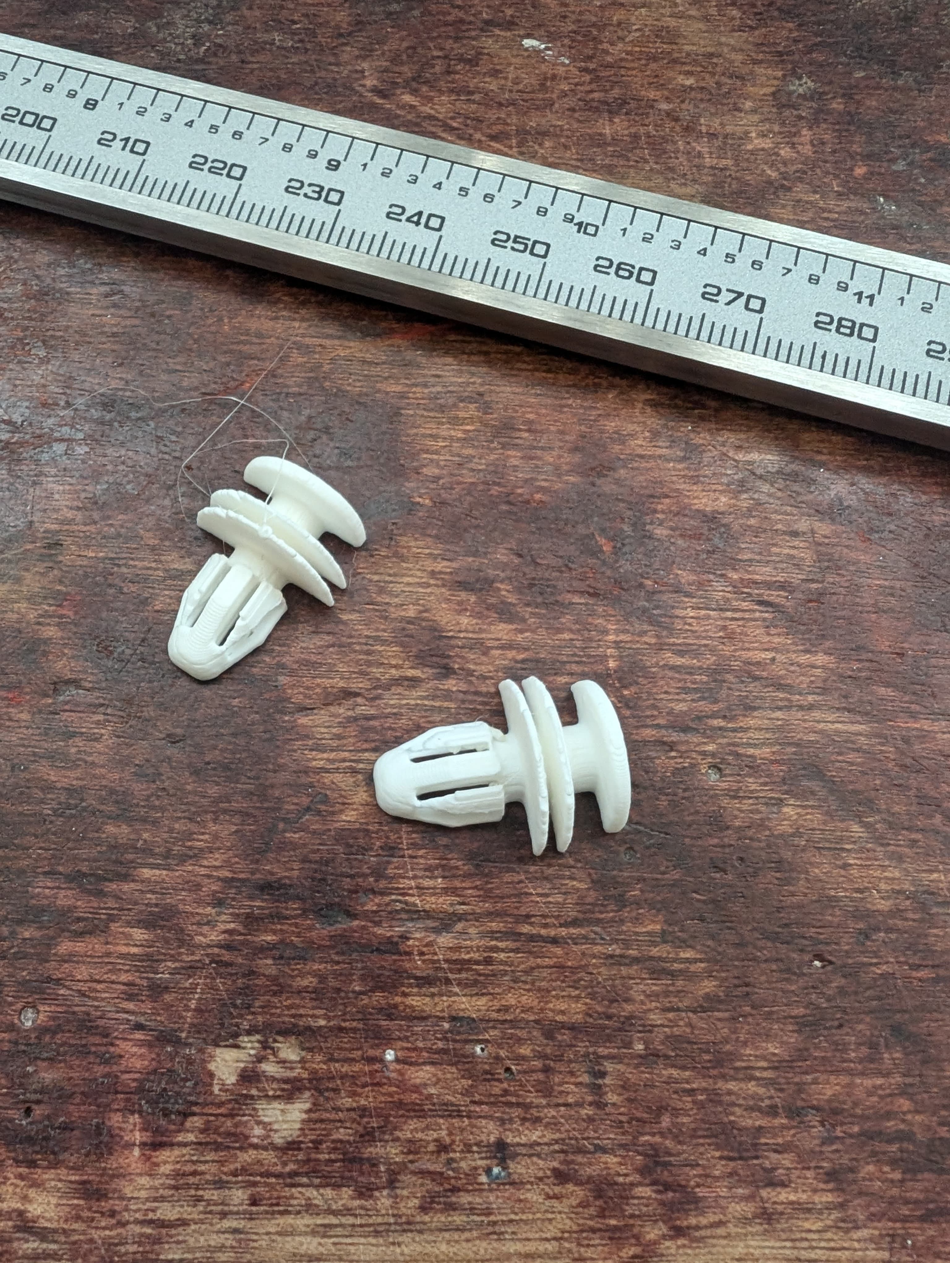 Car Panel Clip — Karagula (PRINTABLES)